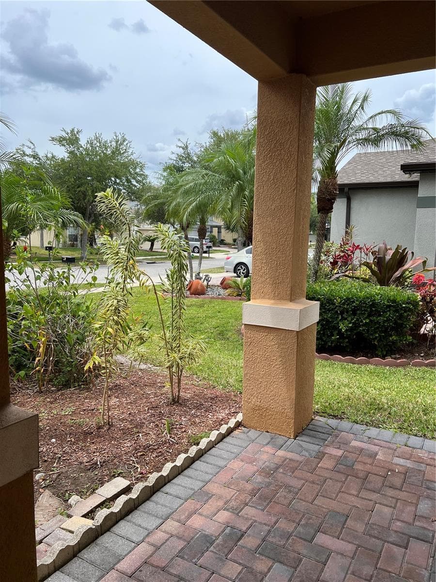 8810 Cameron Crest Dr photo 3