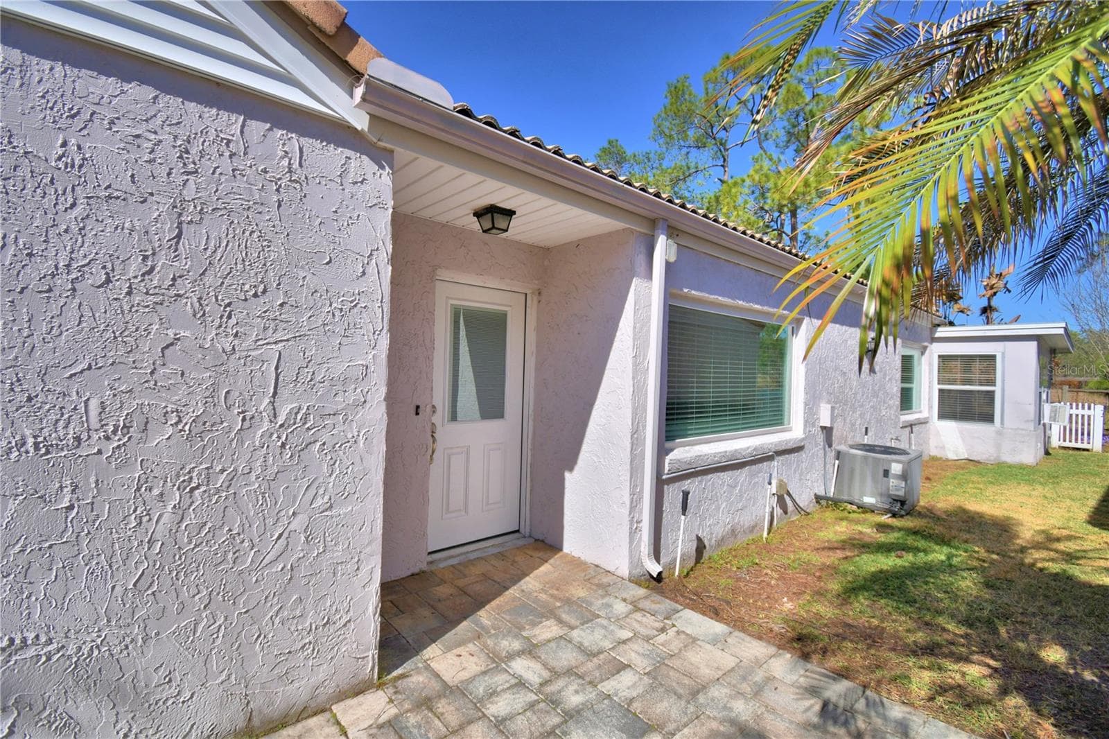 447 San Jose Dr photo 3