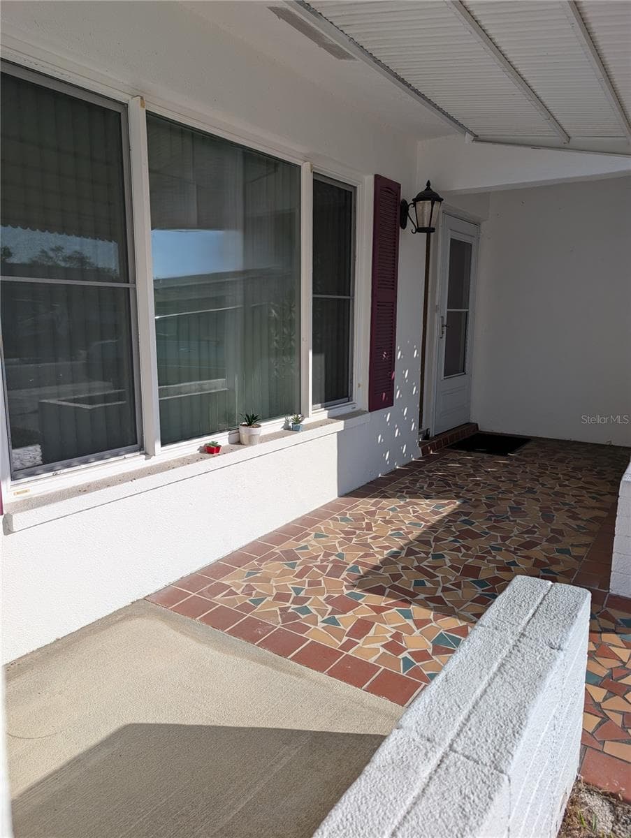 10139 44th Way N photo 5