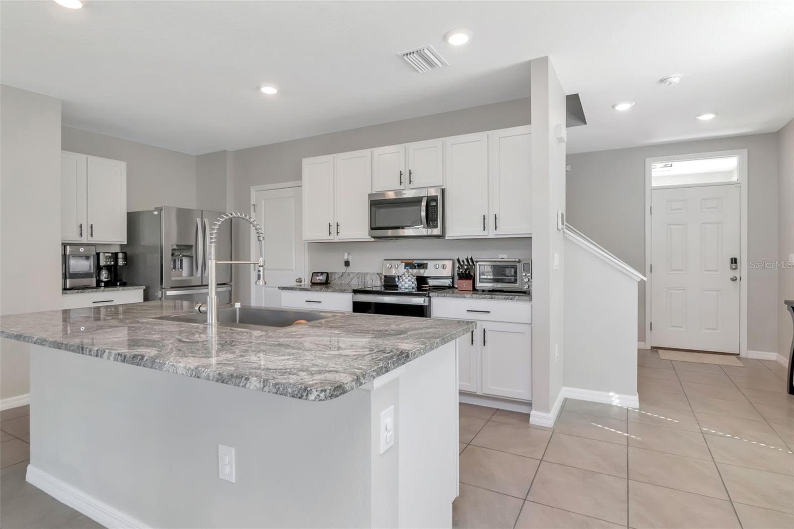 3395 Suncoast Plains Dr photo 3