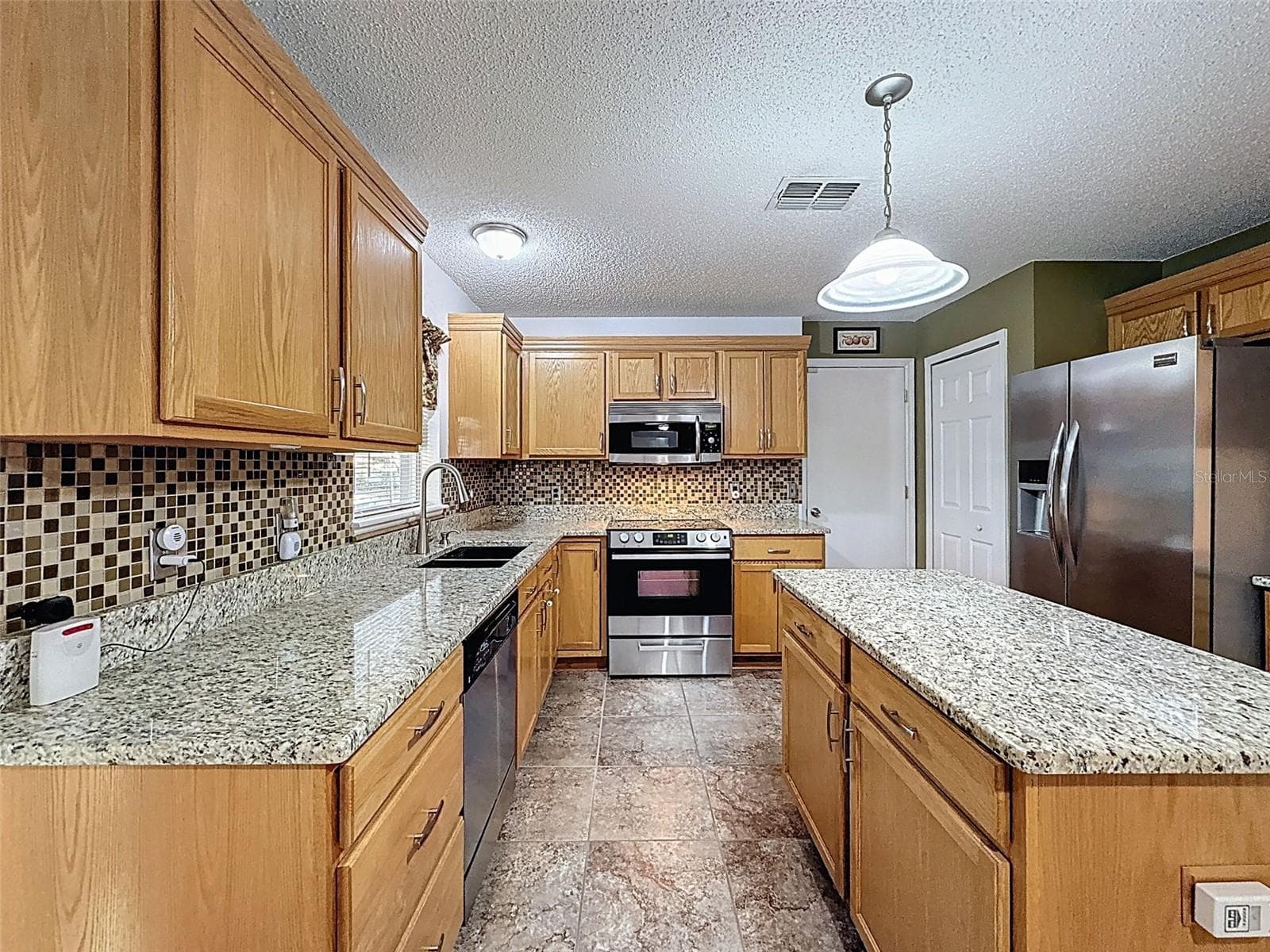 3181 Deltona Blvd