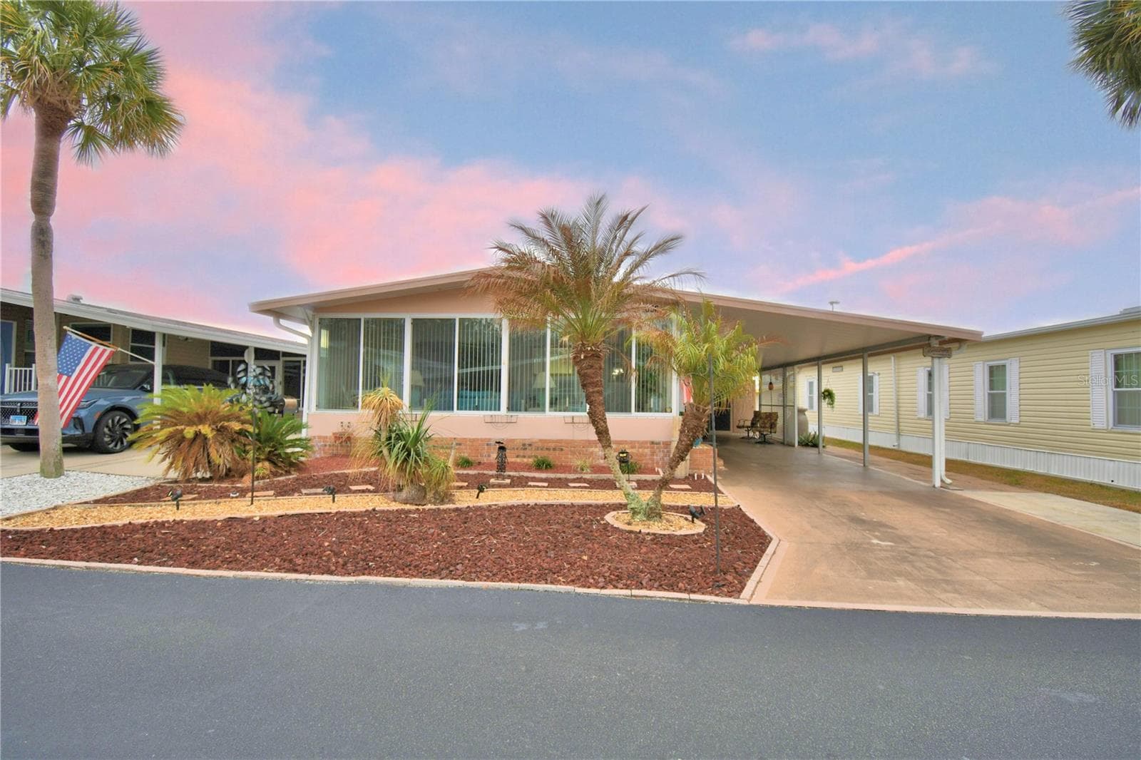 4056 Rolling Oaks Dr