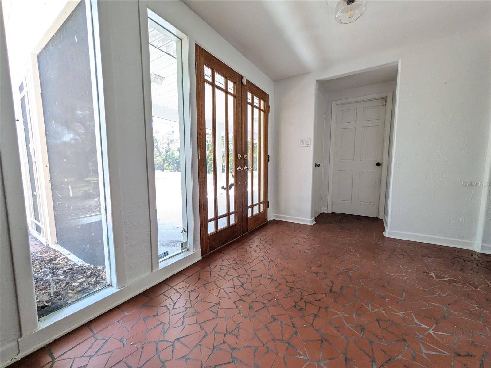 4554 Cooper Rd photo 5