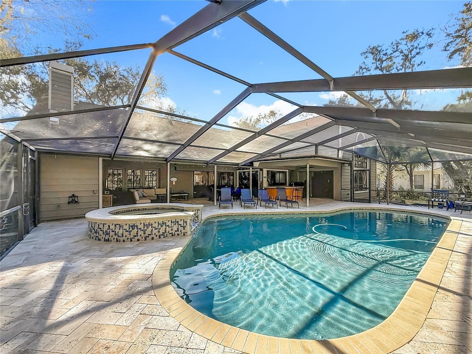 50 Willowood Ln