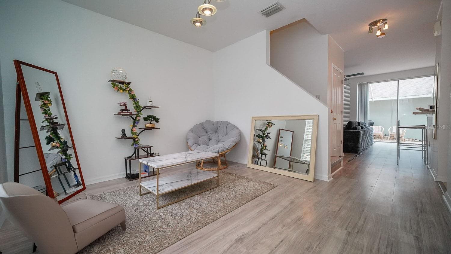 10023 Tate Ln photo 5