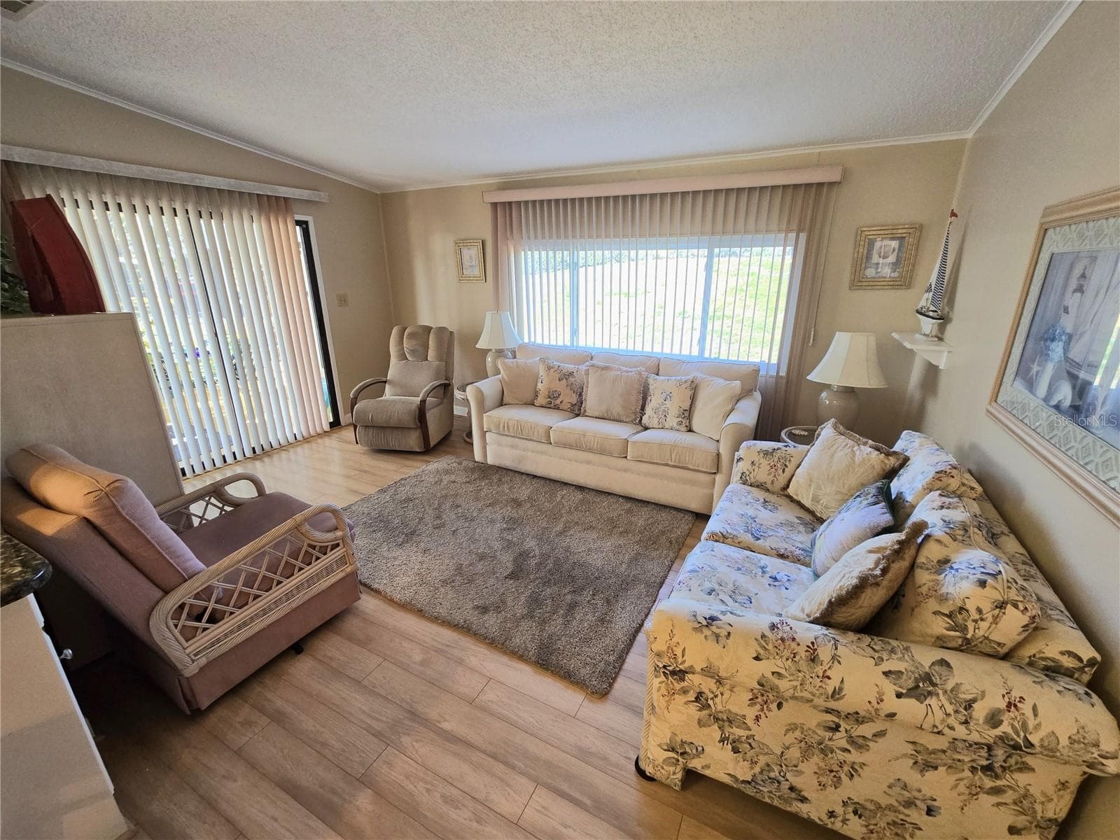 8503 Princess Court photo 3