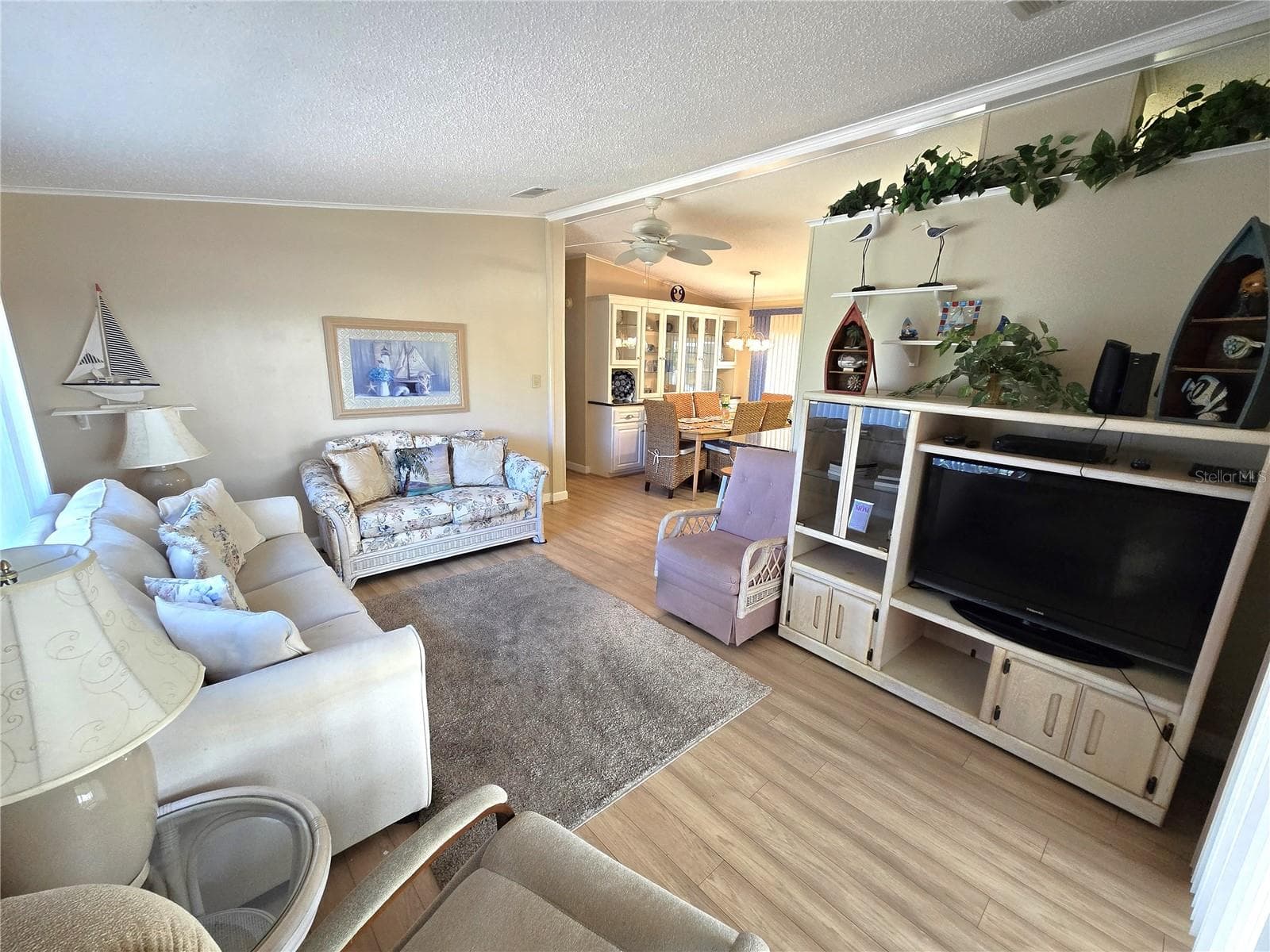 8503 Princess Court photo 4