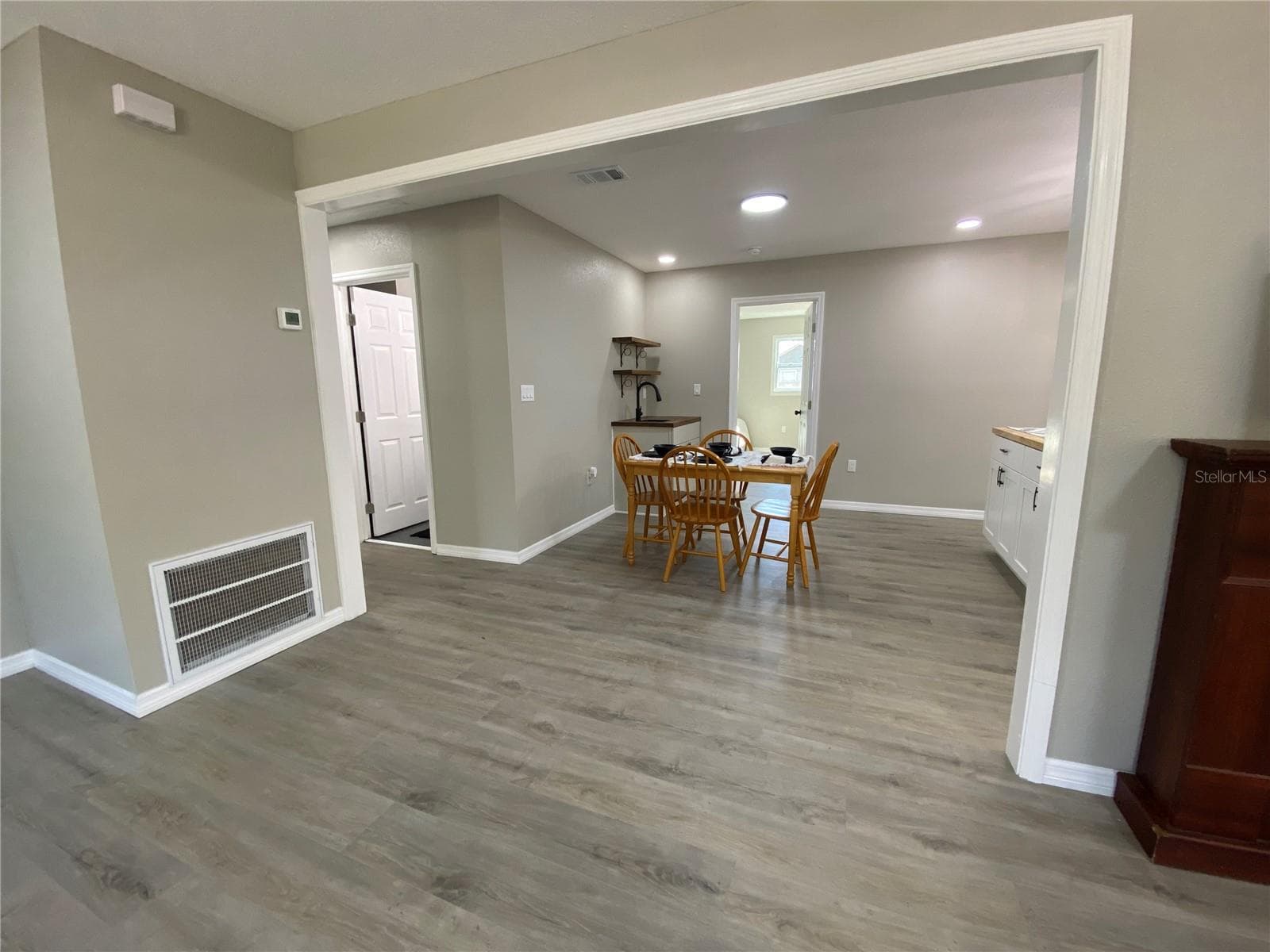 12704 Lacey Dr photo 5