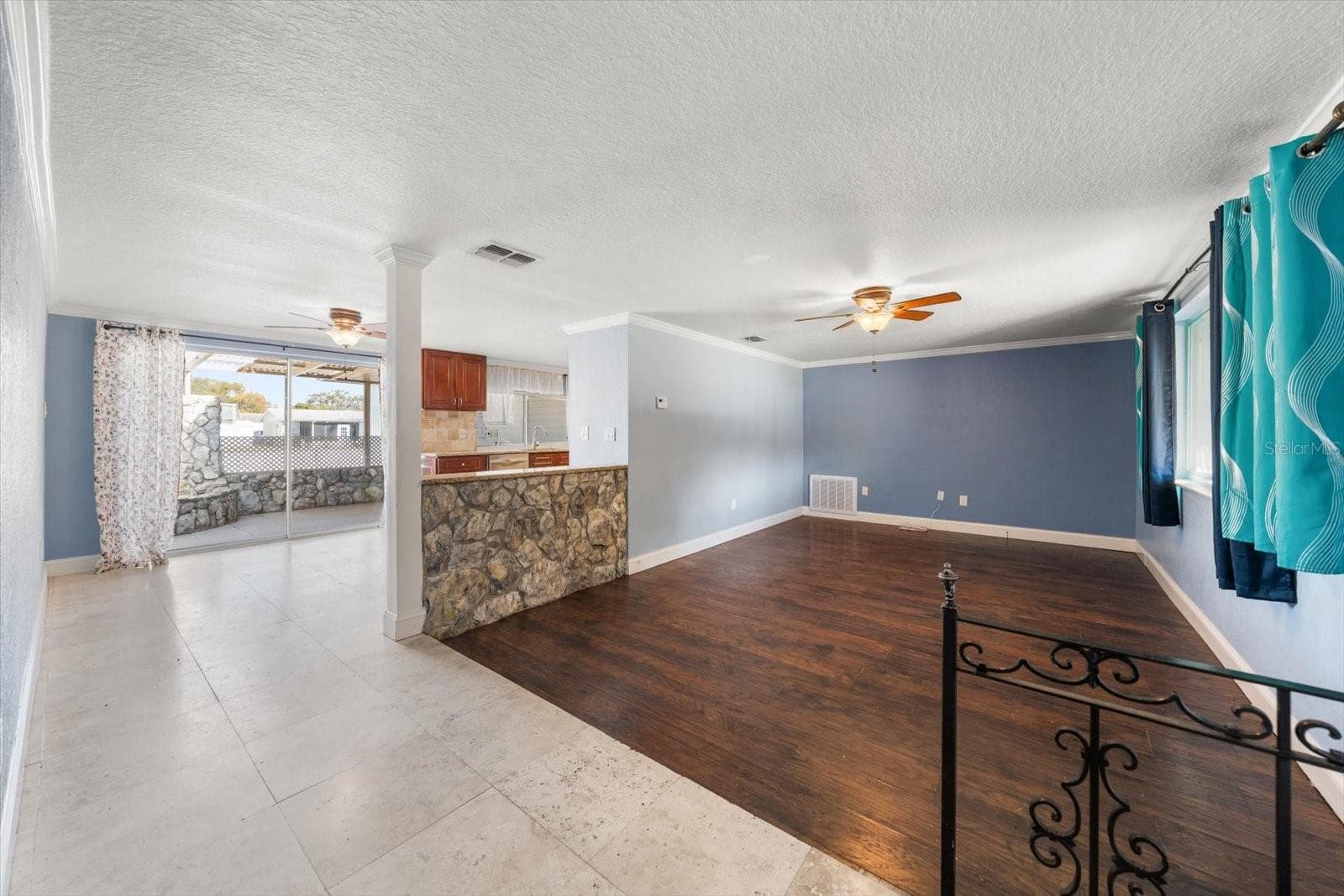 4025 Sail Dr photo 3