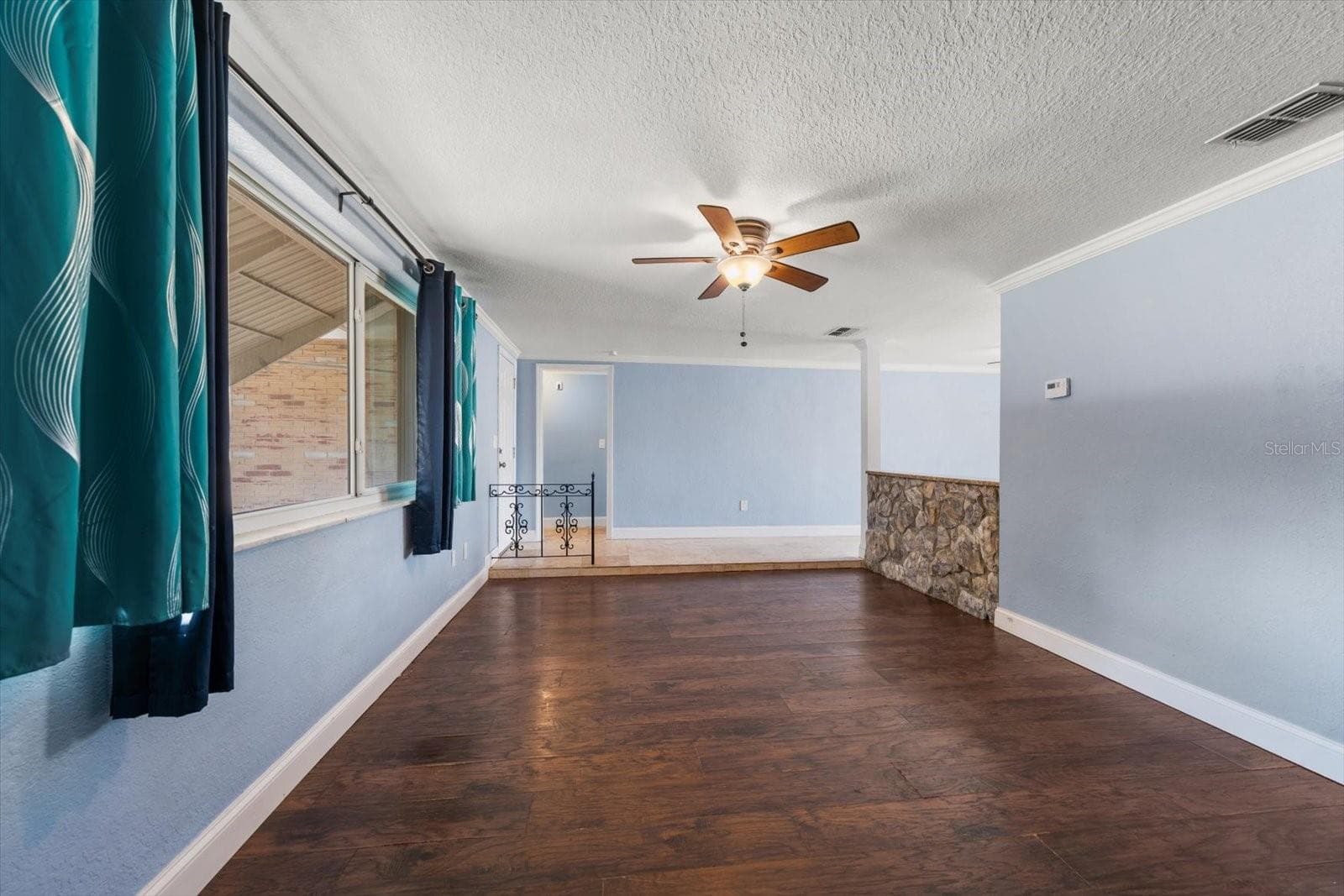 4025 Sail Dr photo 5