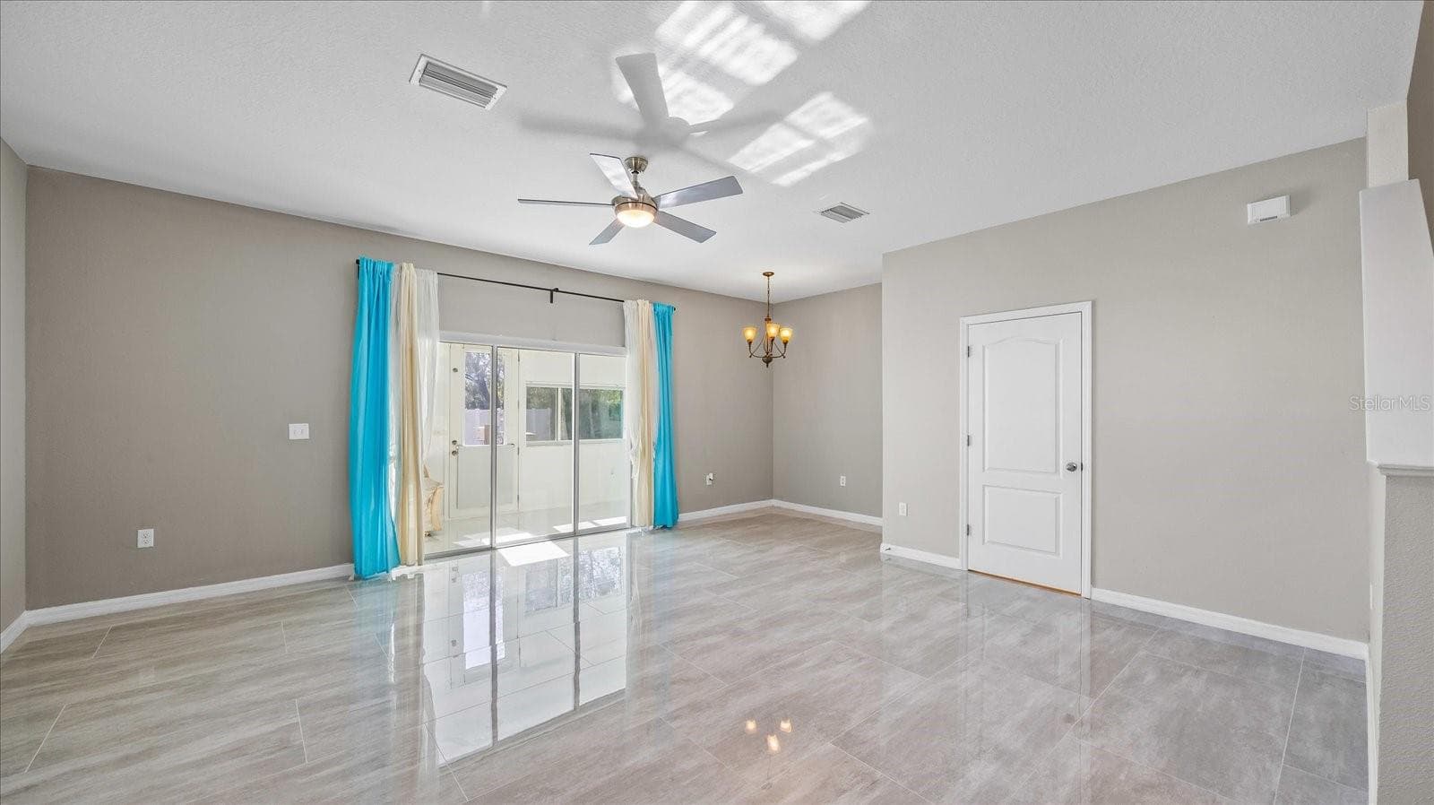 12843 Buffalo Run Dr photo 4