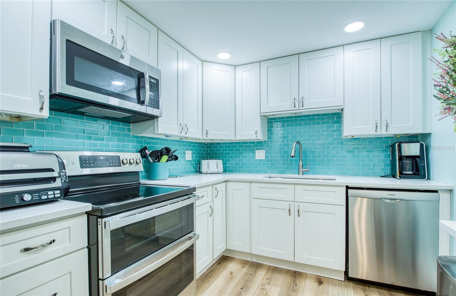 10216 Regal Dr #310 photo 3