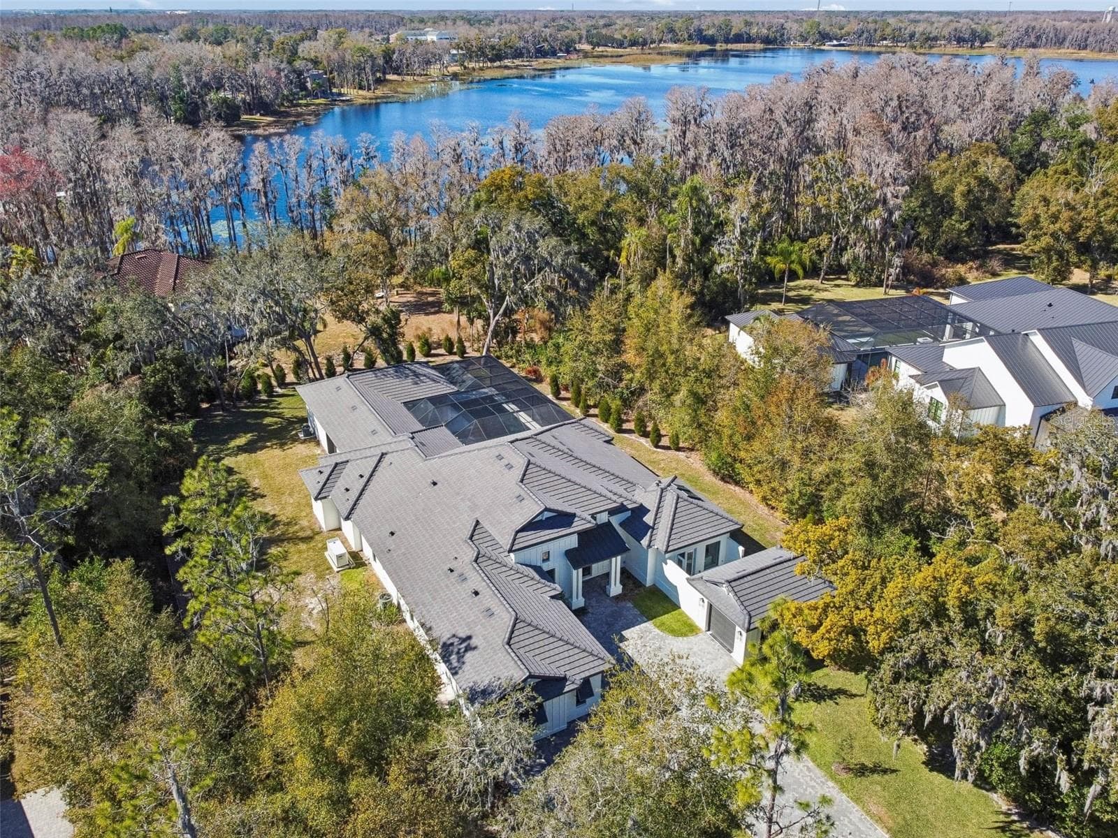 17720 Royal Eagle Ln photo 4