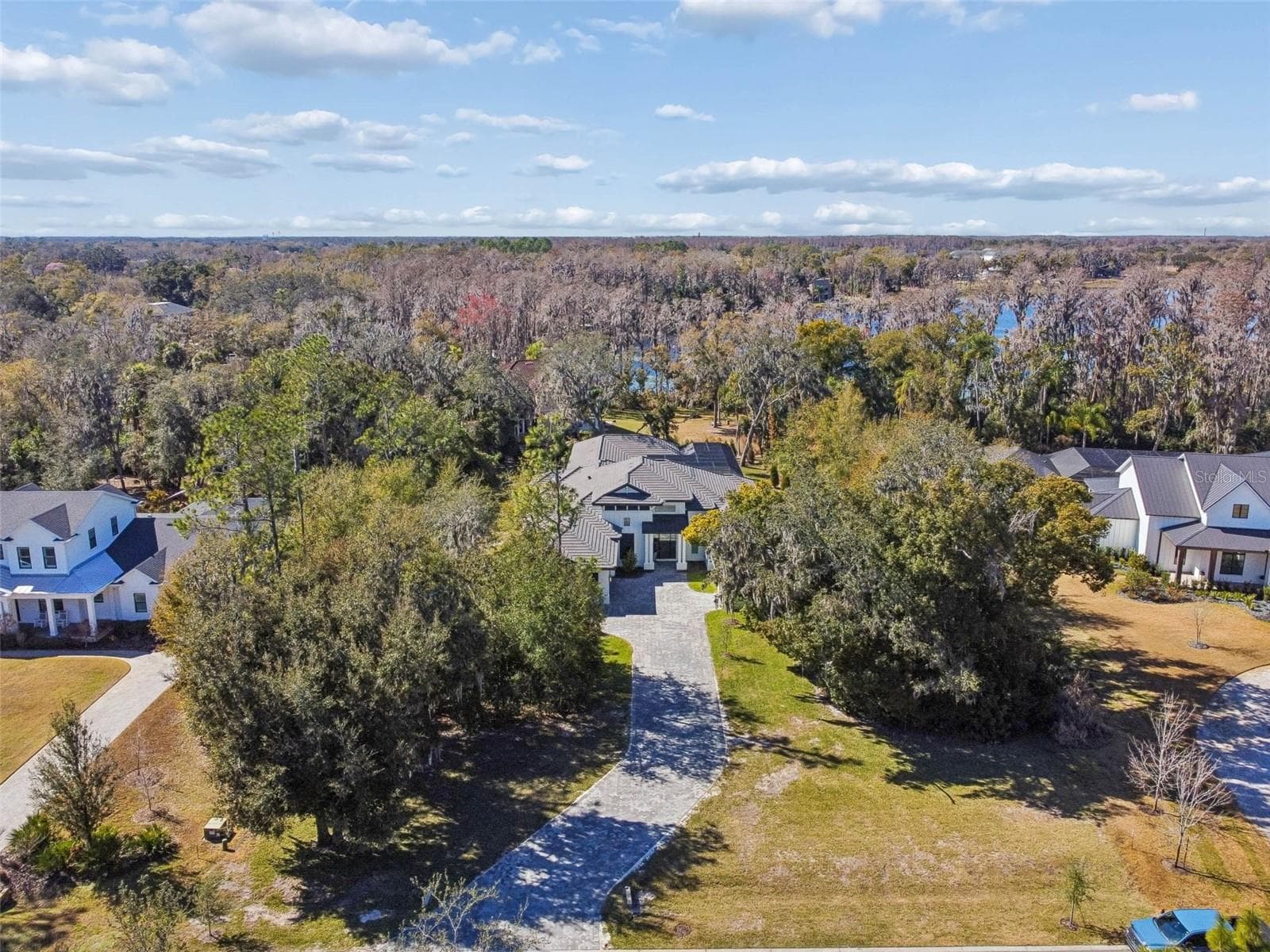 17720 Royal Eagle Ln photo 5