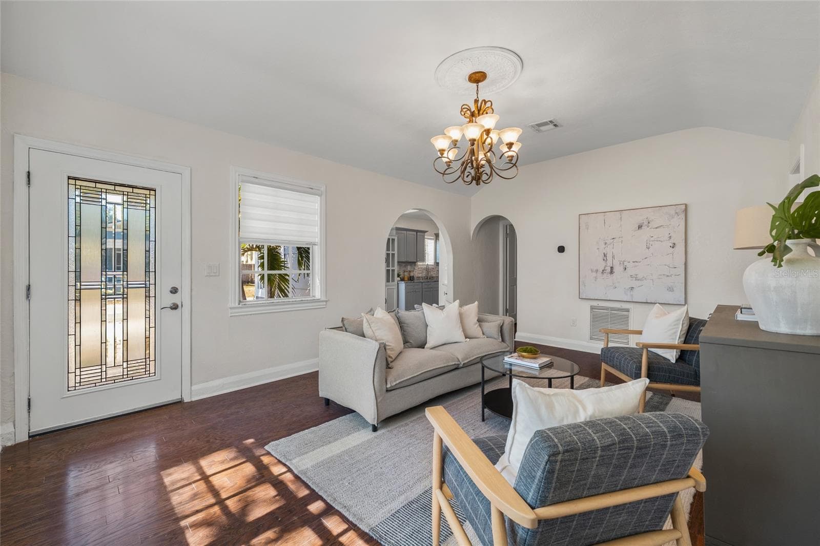 300 E Idlewild Ave photo 4
