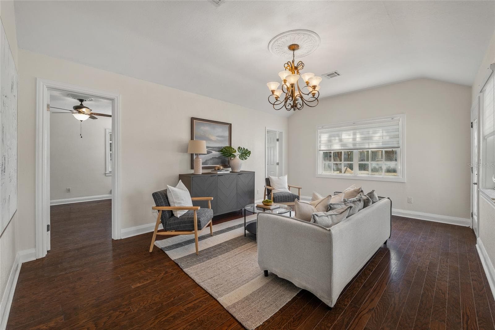 300 E Idlewild Ave photo 5