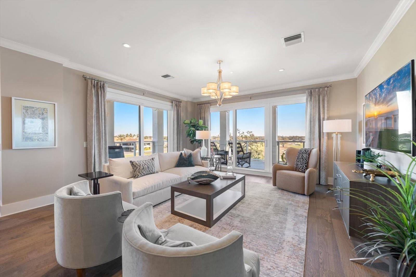 85 Belleview Blvd #405