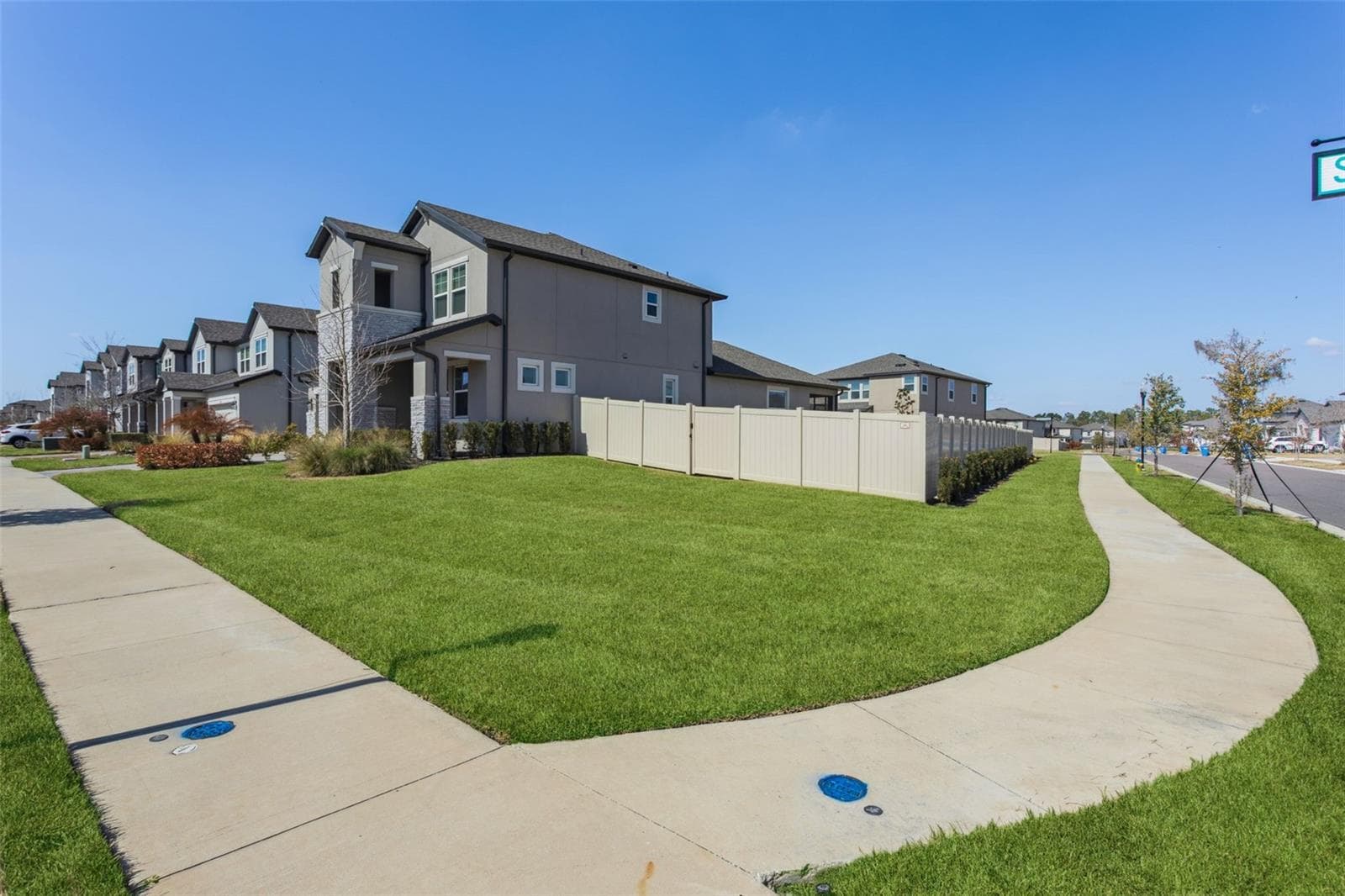 33287 Sycamore Leaf Dr photo 4