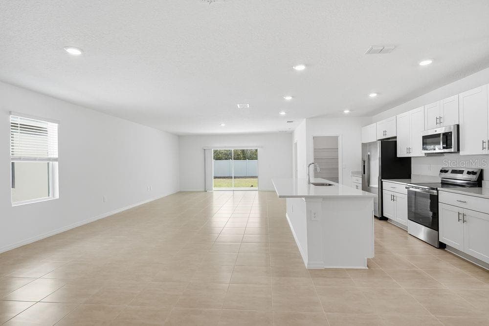 13520 Tropical Breeze Way photo 5