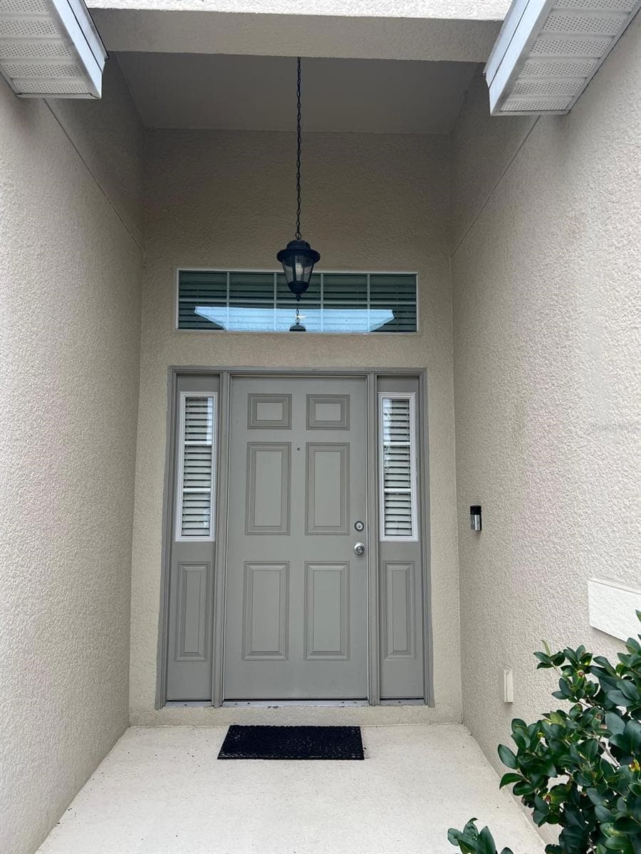 446 Glenkirk Way photo 3