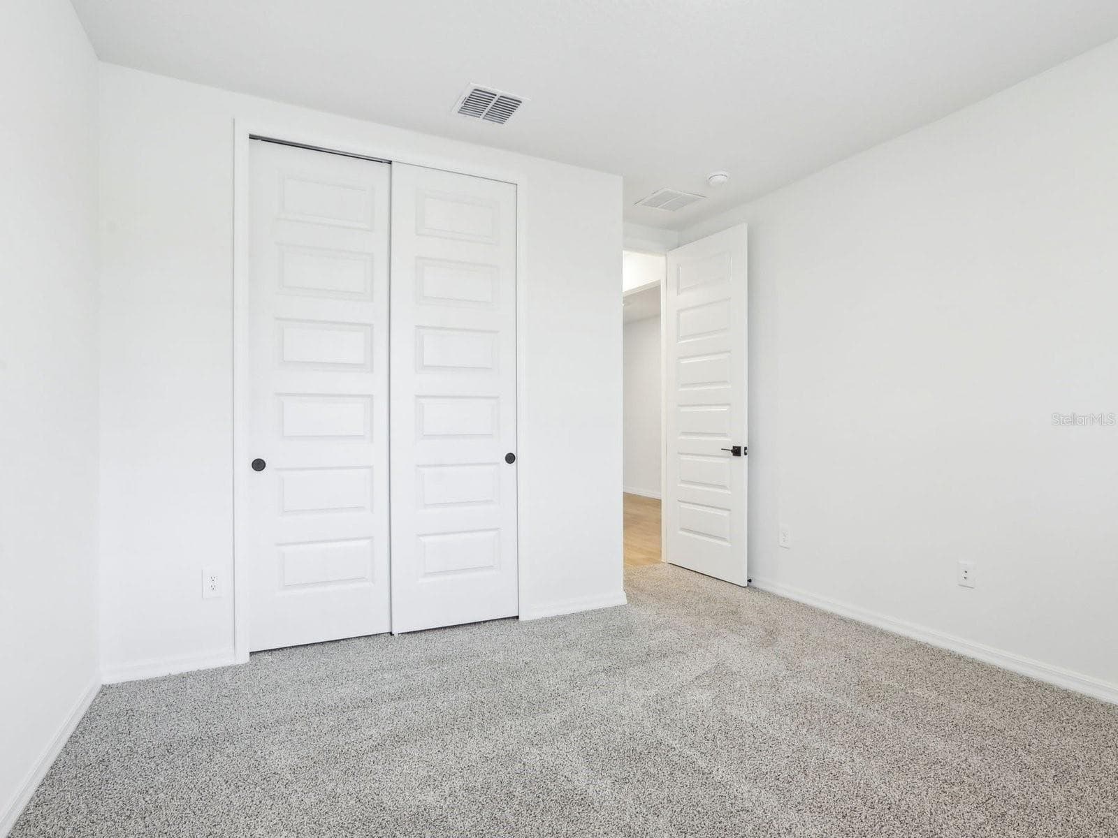 1705 Draughton Dr photo 5