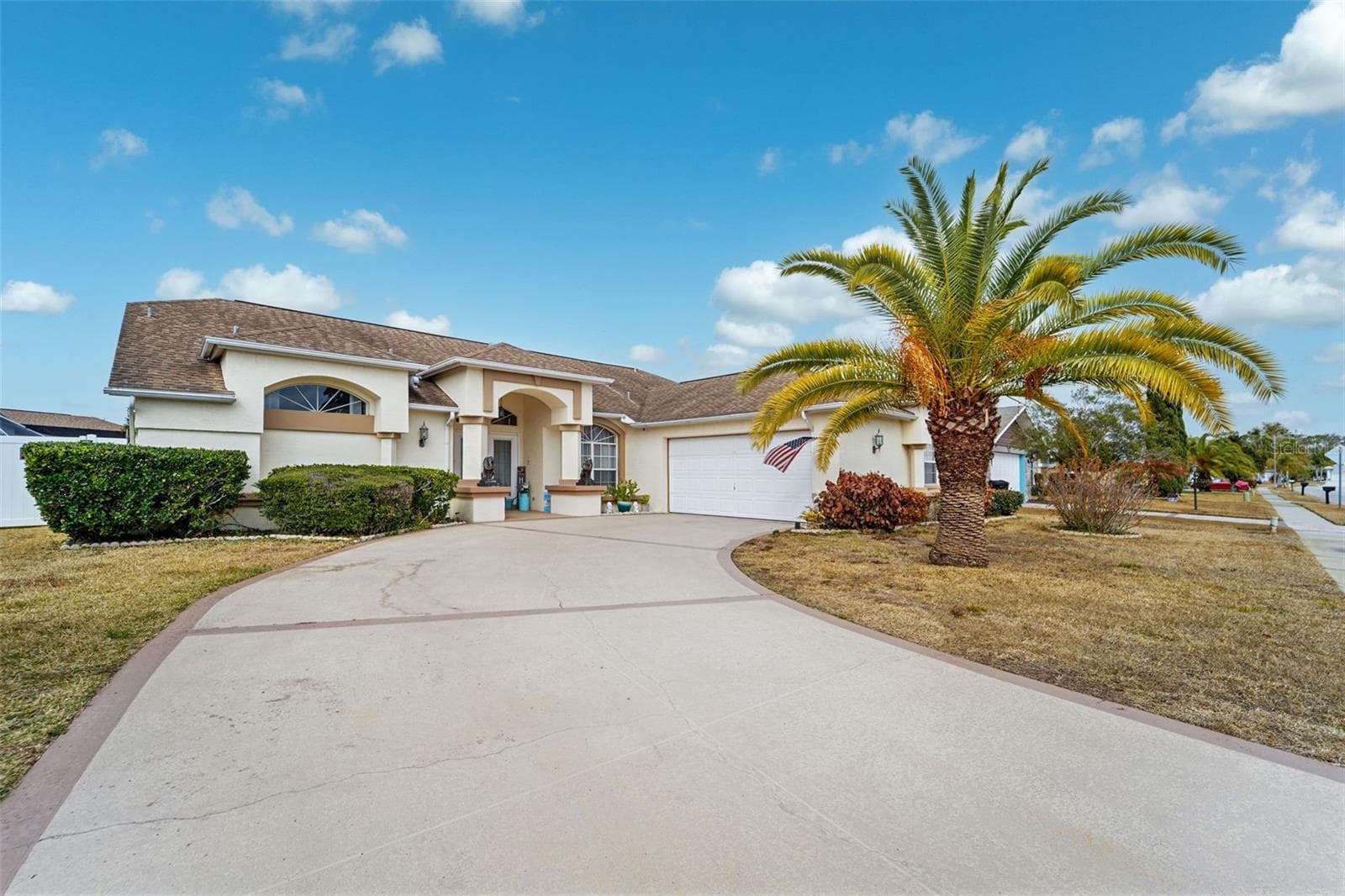9229 Water Hazard Dr photo 3