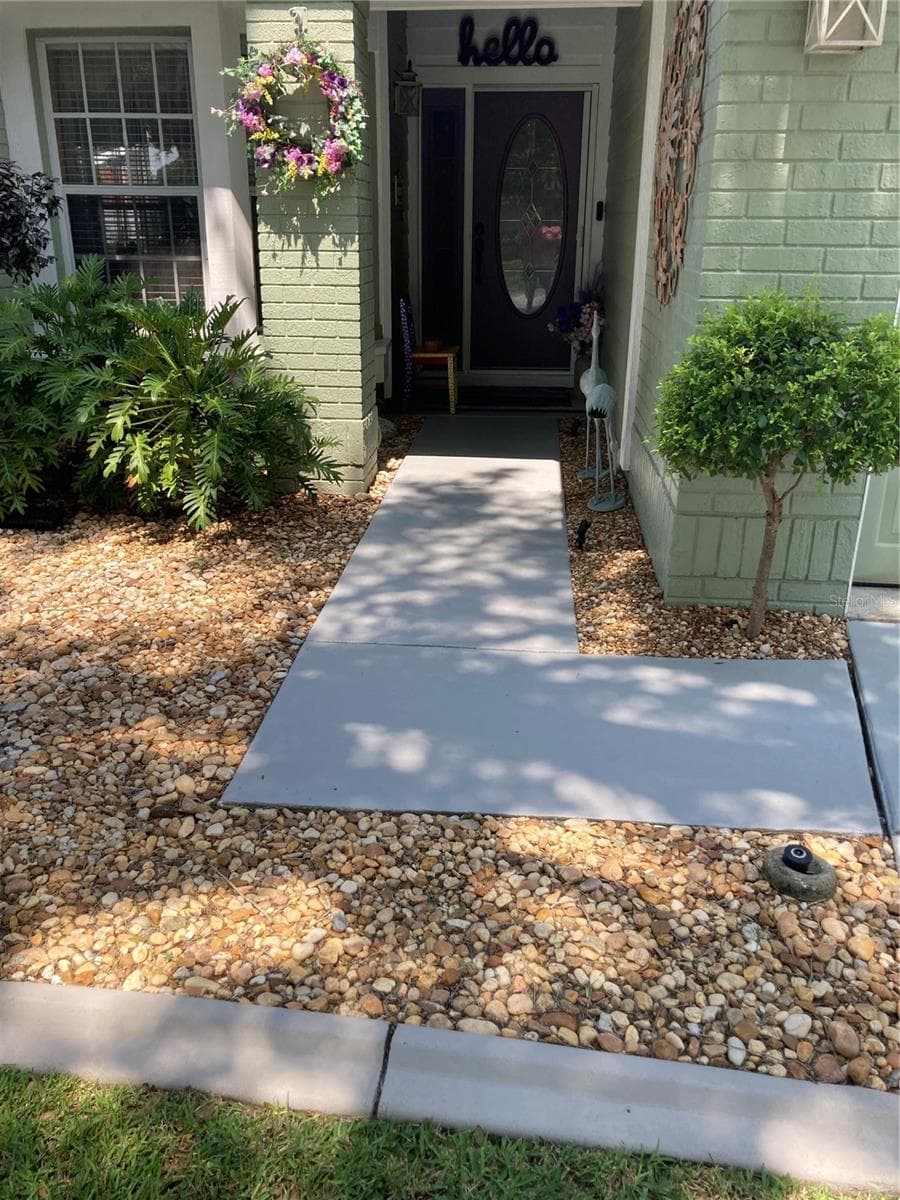 8101 Roxboro photo 3