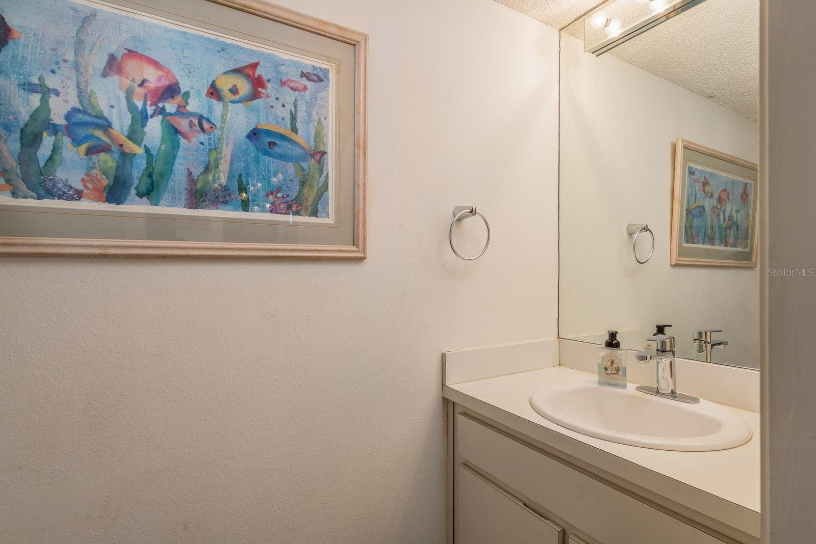 602 Lime Ave #203 photo 5