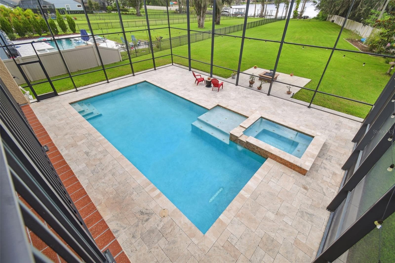 2566 Lake Manor Dr photo 5