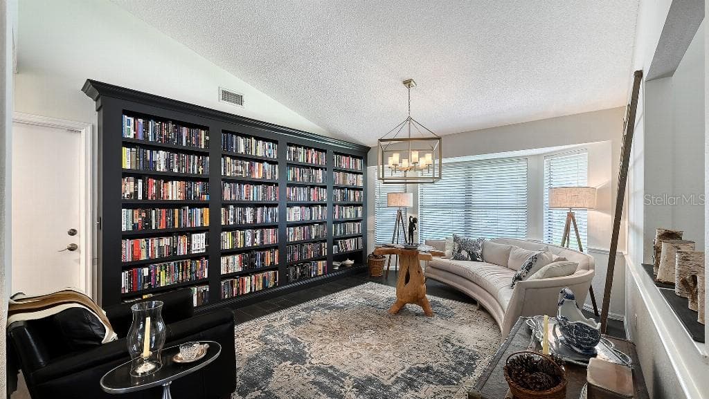 721 Forestview Dr