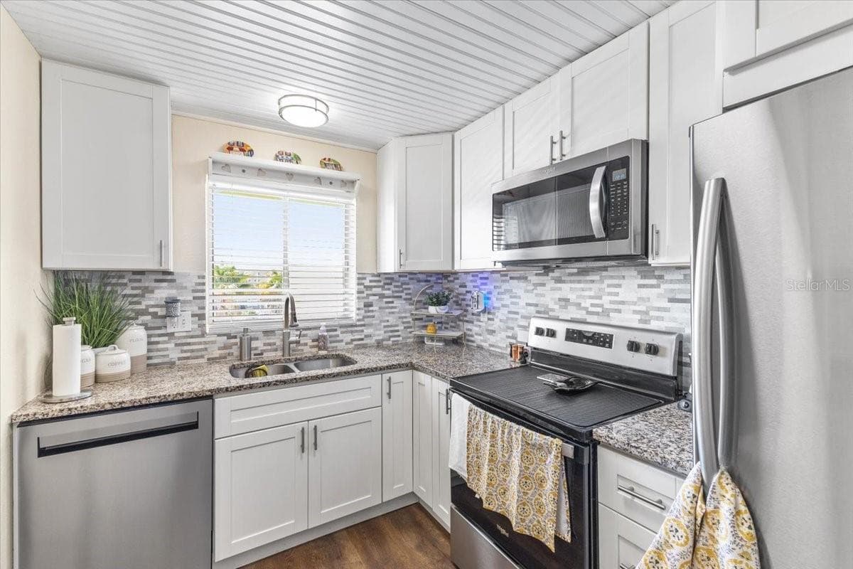 3710 Lake Bayshore Dr #k416 photo 3