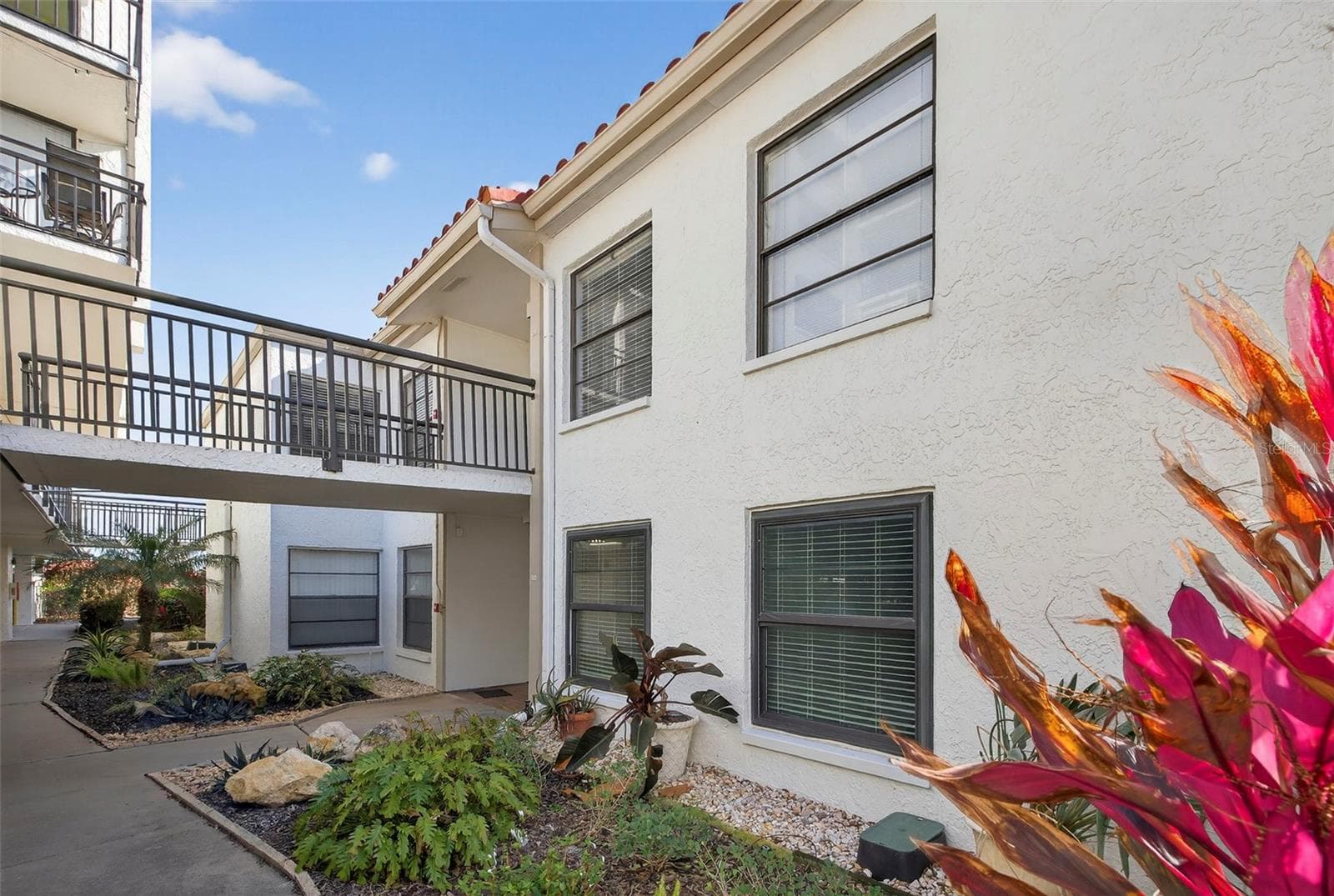6210 Sun Blvd #112 photo 4