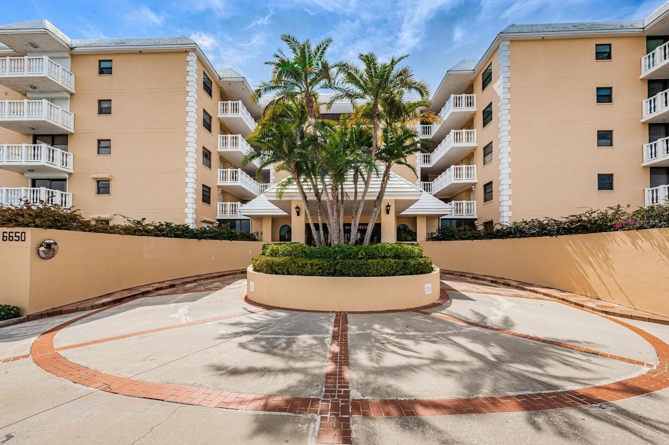 6650 Sunset Way #105