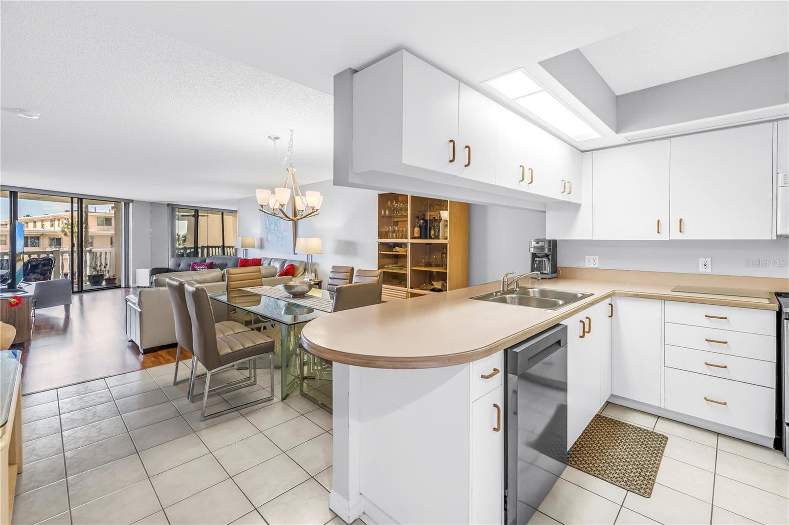 6650 Sunset Way #105 photo 5