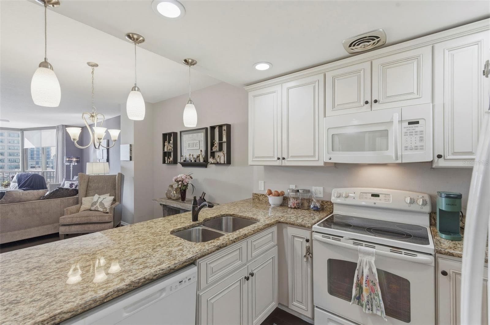 1 Beach Dr SE #1109