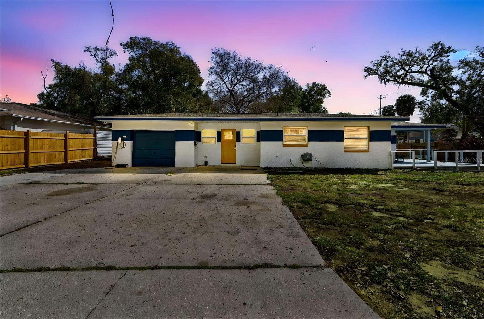 1102 E River Cove St photo 5