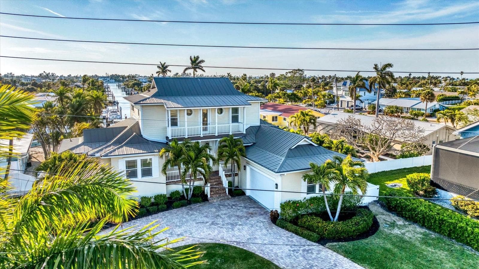 634 Key Royale Dr photo 3