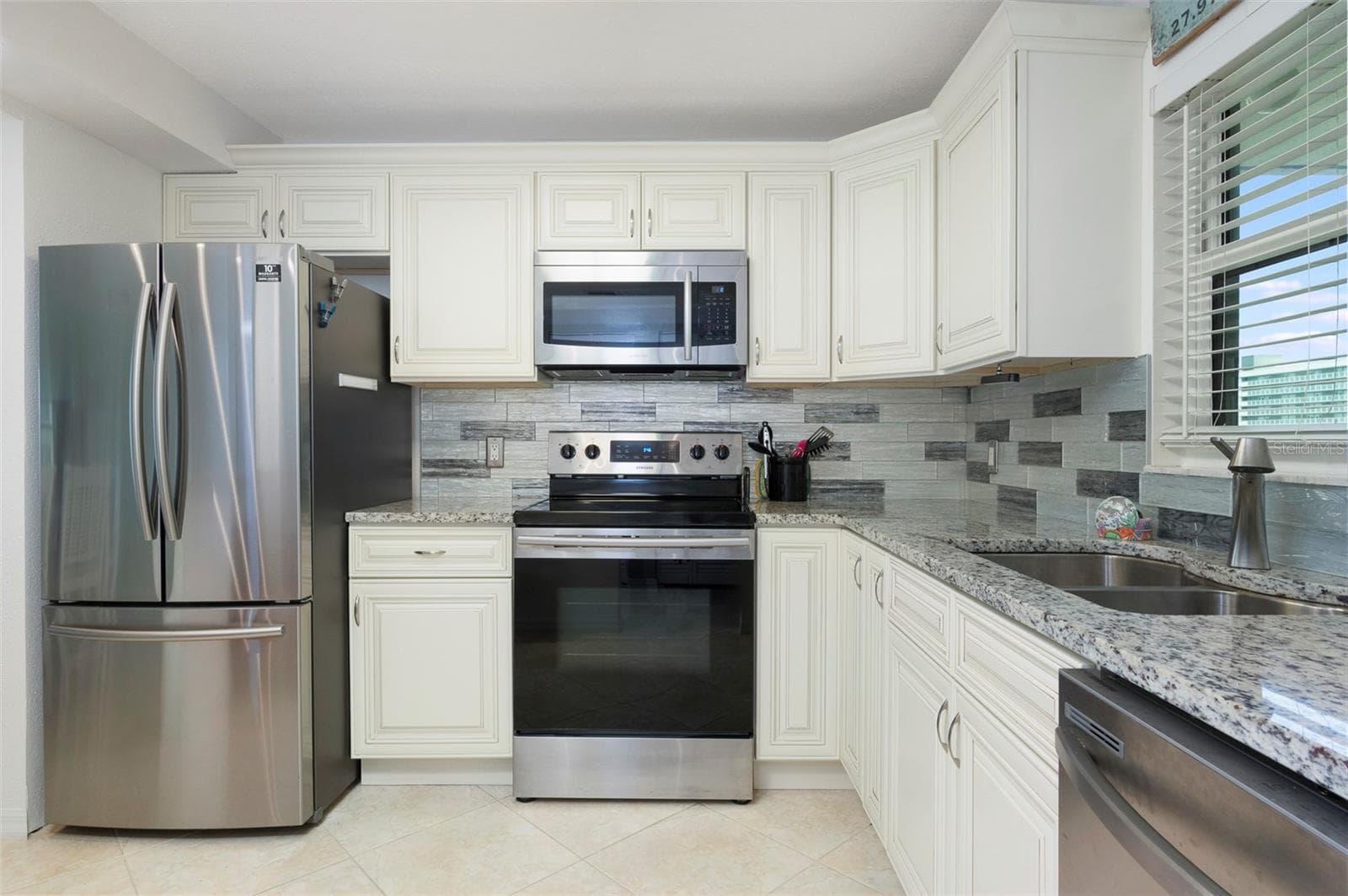 1230 Gulf Blvd #608 photo 5