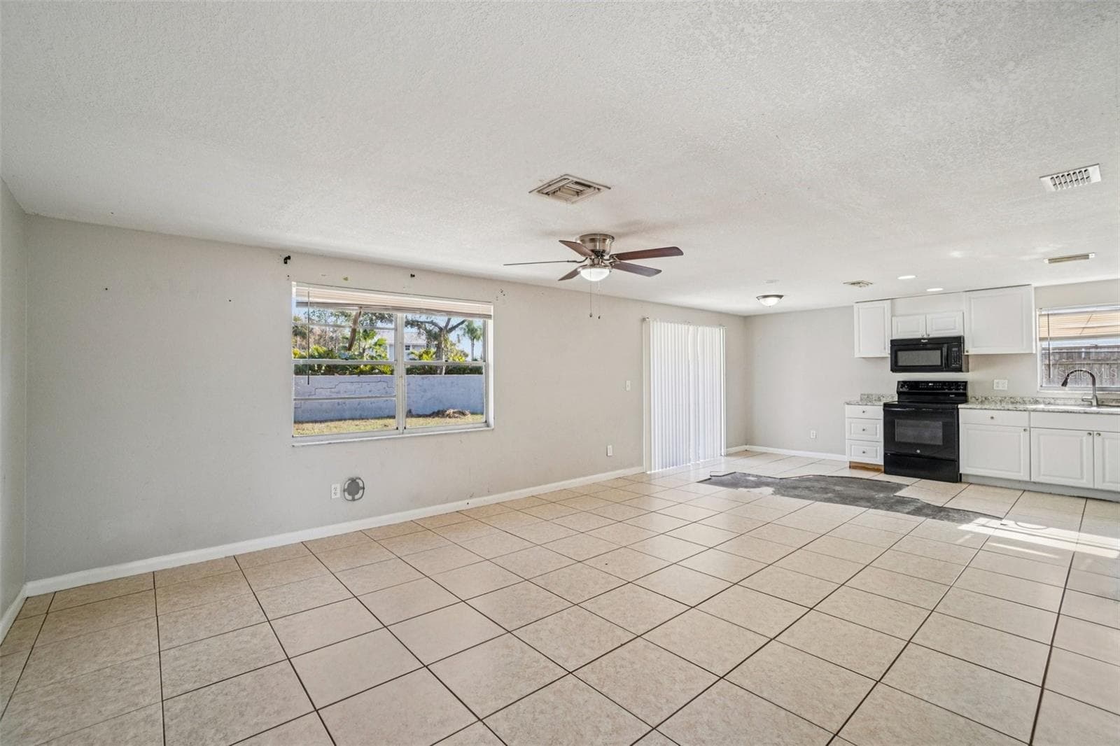 6807 White Cliffs Way