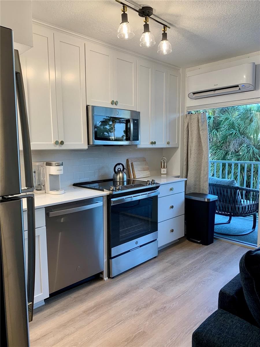 800 Bayway Blvd #16 photo 3