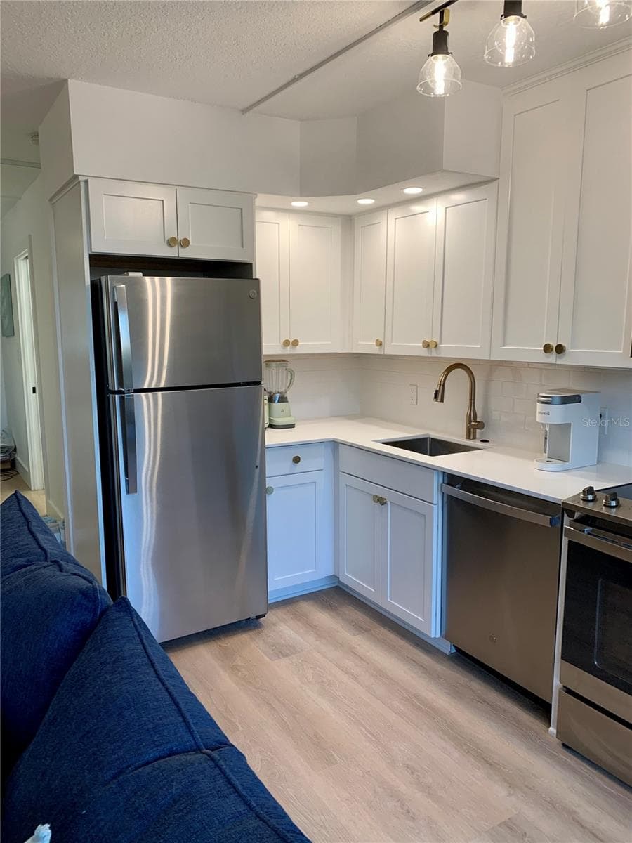 800 Bayway Blvd #16 photo 4
