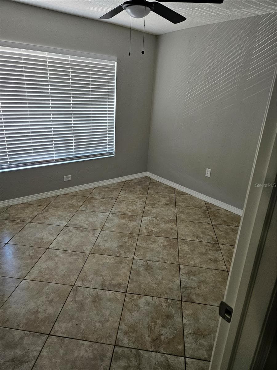 2744 Hidden Lake Blvd #C photo 5