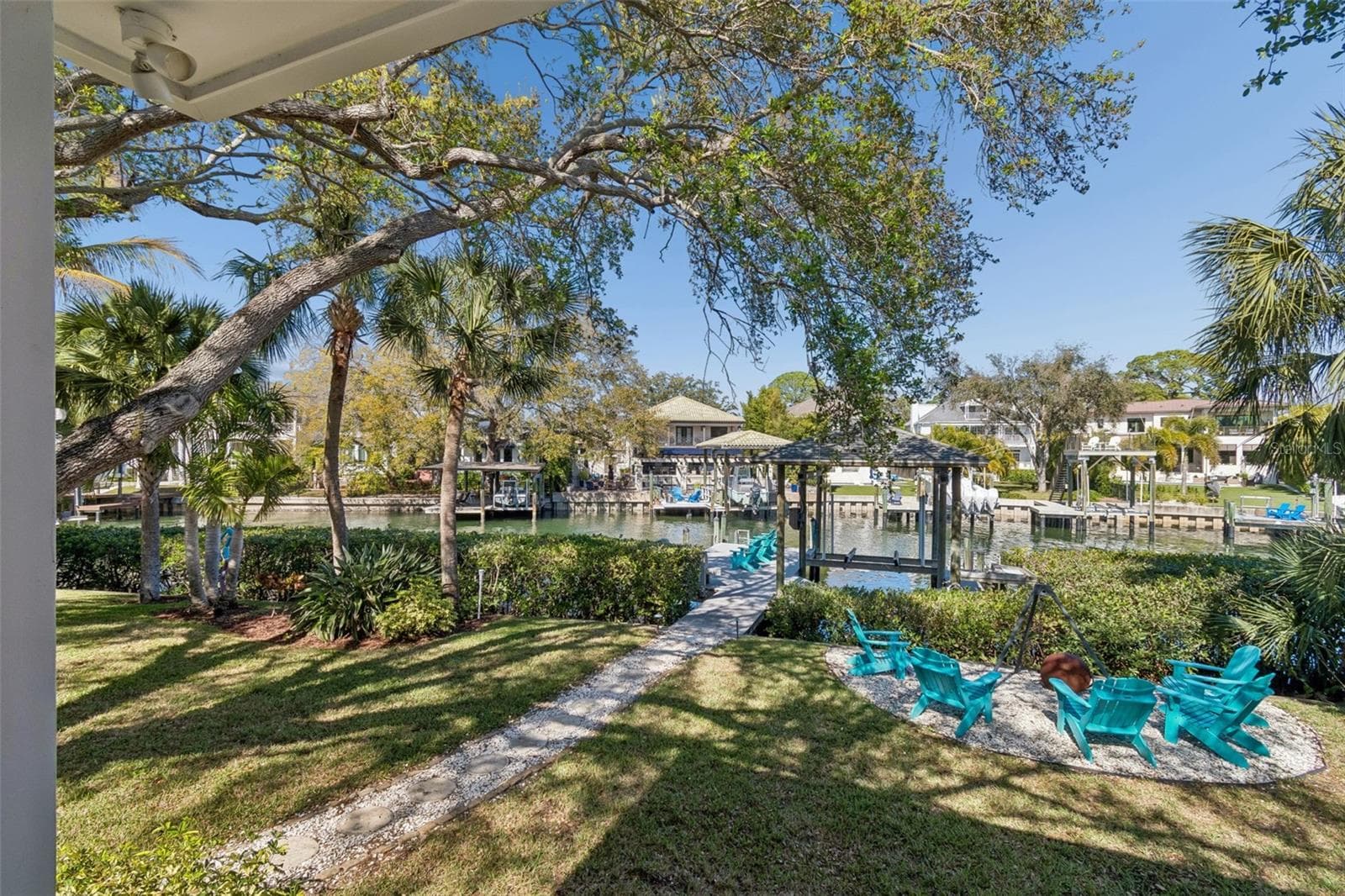 4909 W Spring Lake Dr