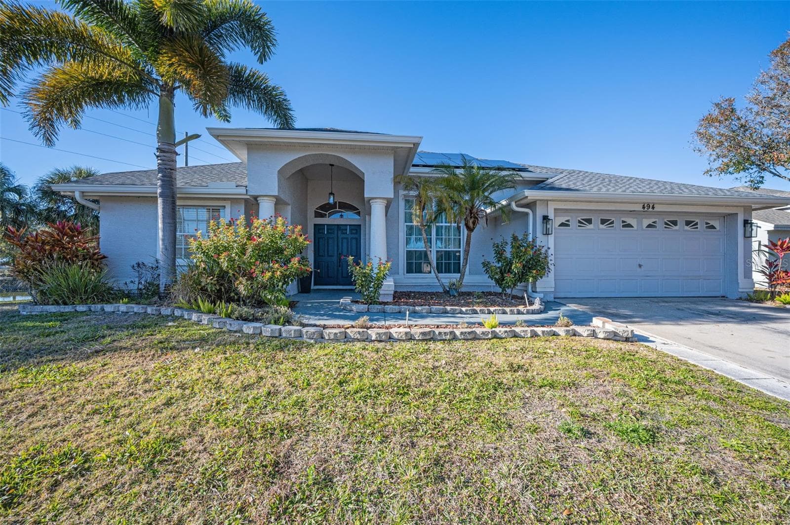 494 Village Dr photo 4
