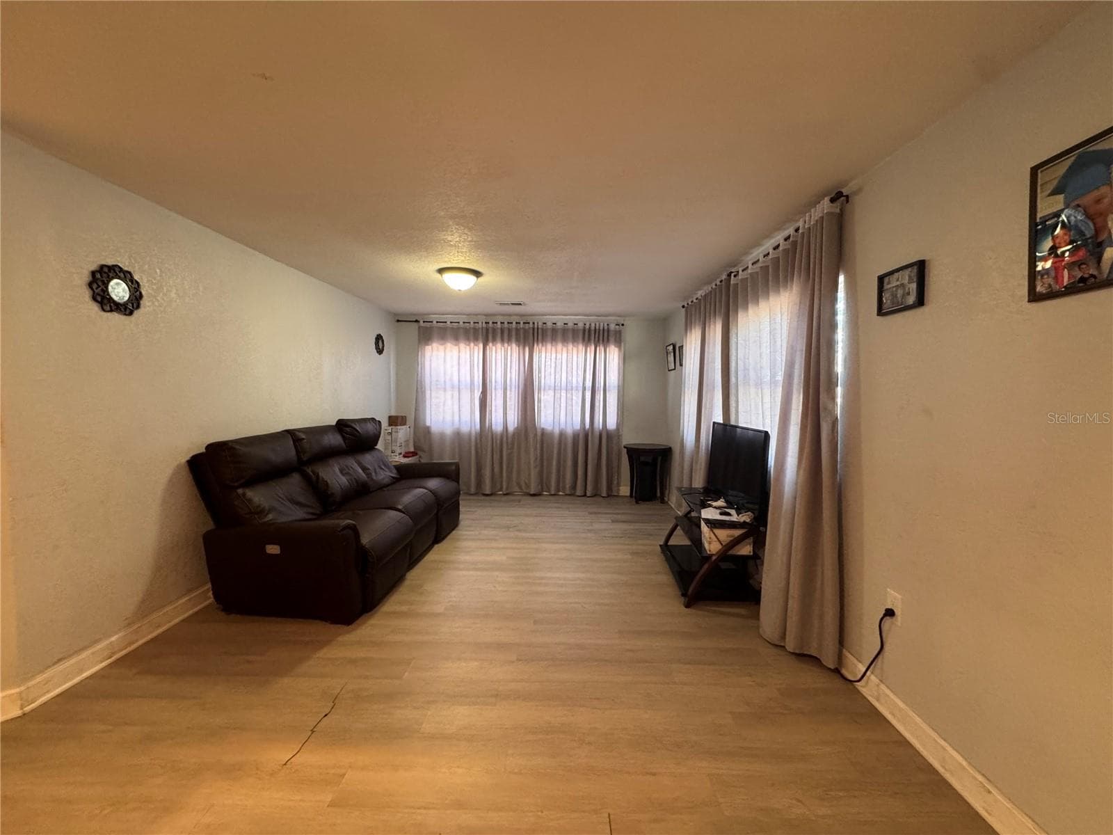 7647 Shannon Ln photo 3