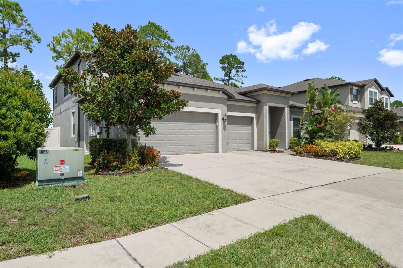 18565 Obregan Dr photo 4