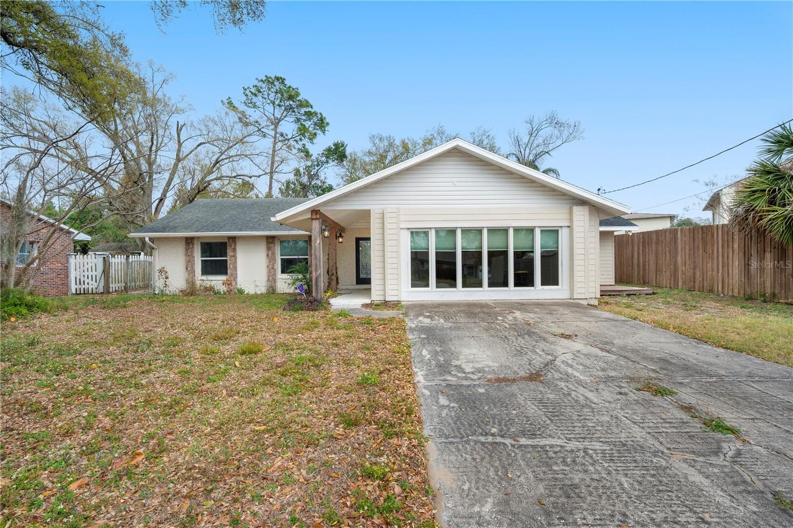 132 Alachua Dr