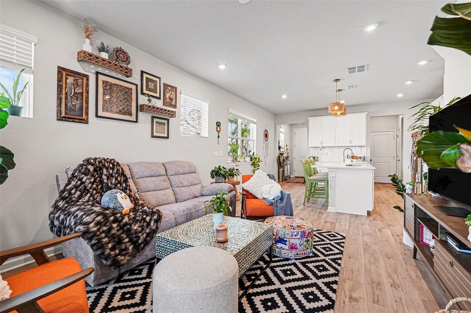 2361 Summerlit St photo 5