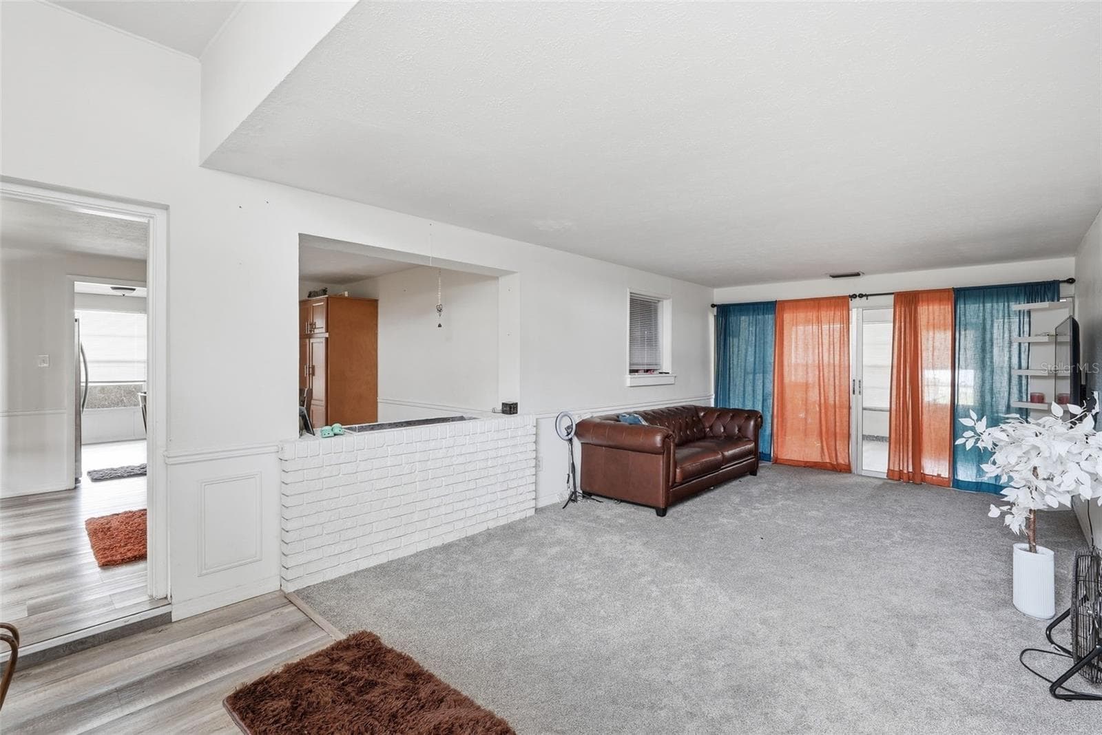 1709 Carnegie Cir photo 4