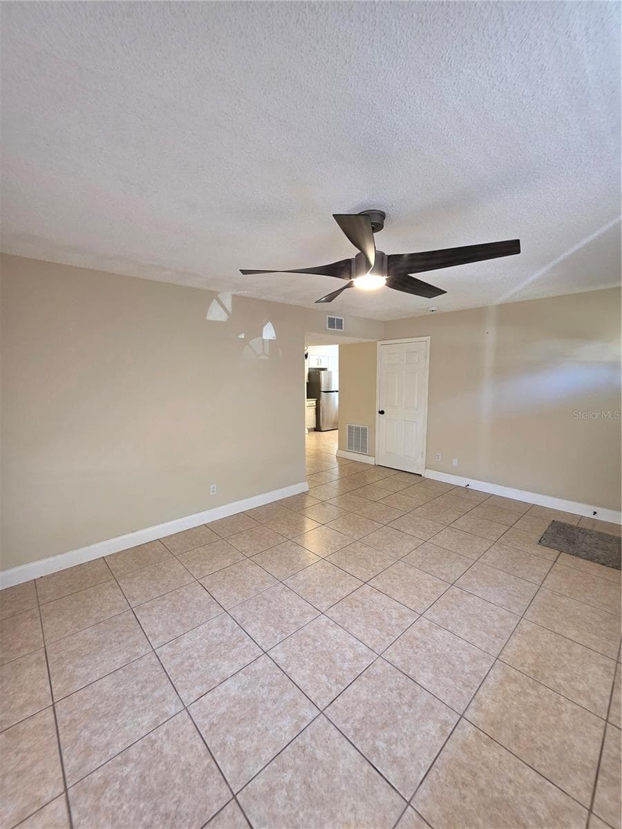 5733 66th Ln N photo 4